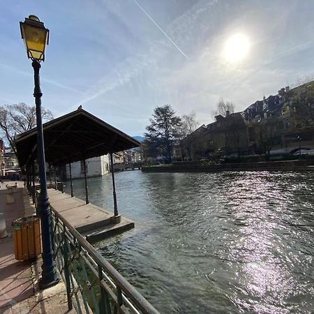 Quai Des Cordeliers, Balcon Et Vieille Ville Annecy Bagian luar foto